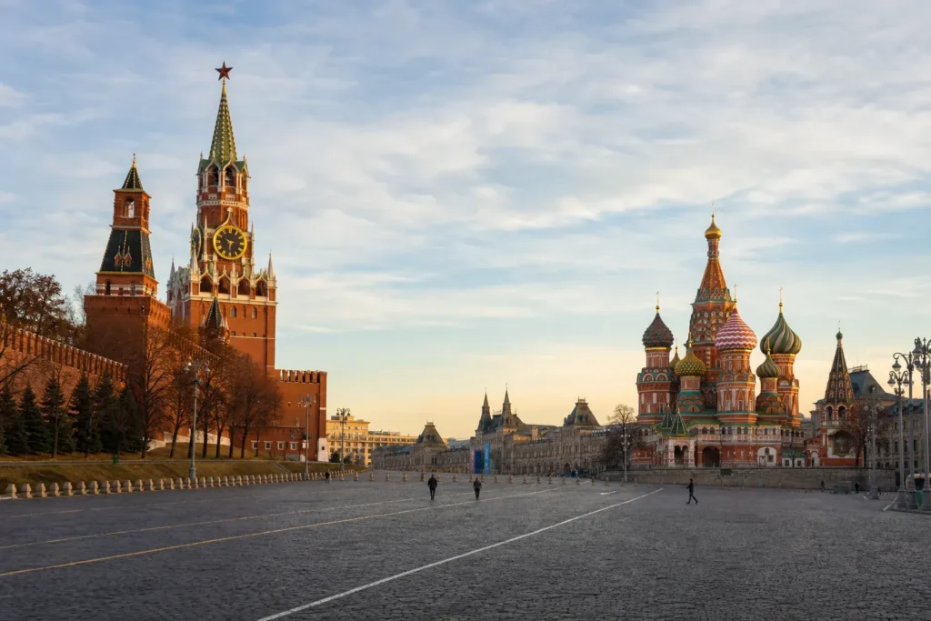10 Landmarks in Moscow You Can See in One Day: Walking Route and Tips