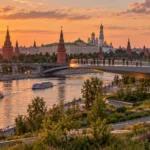 Zaryadye Park Moscow: Floating Bridge, Ice Cave and Free Entry