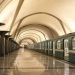 Aeroport Metro Station: 1938 Aviation-Themed Hall on Line 2