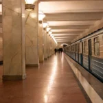 Aleksandrovsky Sad Metro Station: Kremlin Stop on Line 4, ABBA Hub