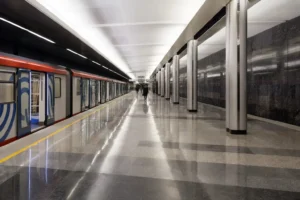 Aminyevskaya Metro Station: Big Circle Stop with Rail Interchange
