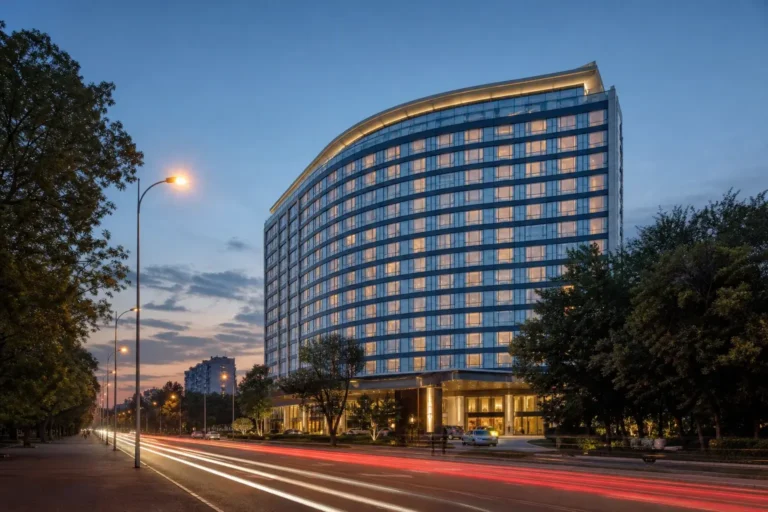 Azimut Hotel Olympic Moscow: Large Hotel near Prospekt Mira