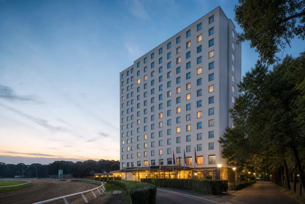 Bega Hotel Moscow: Hotel Beside the Moscow Hippodrome