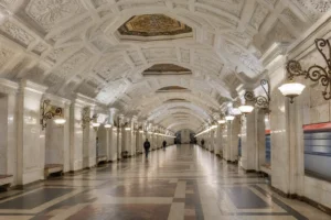 Belorusskaya Metro Station: Belarusian Ornament, Mosaics and Statues