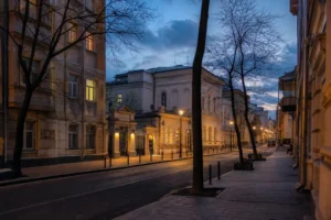 Central Hostel Red Square: Old Listings, Location and What to Check