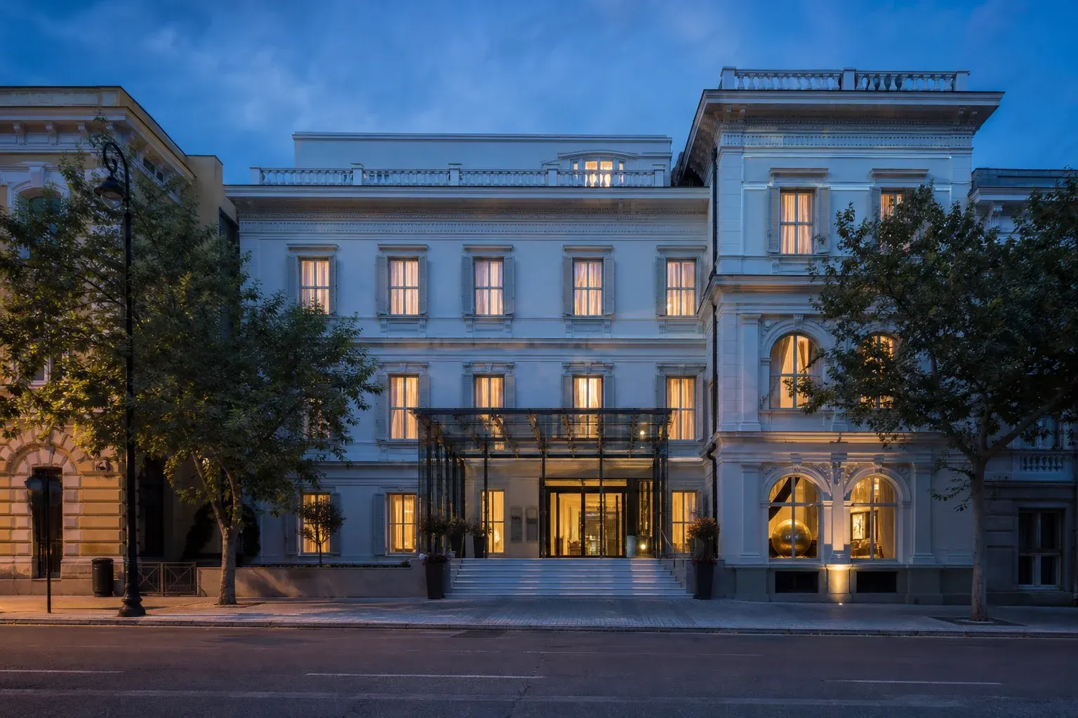 Golden Apple Boutique Hotel: Now Chekhoff Hotel, Curio Collection