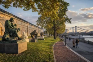 Gorky Park, Muzeon and Krymsky Val Walking Itinerary: Route and Tips