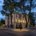 Guten Duck Moscow Hostel: 19th-Century Mansion Near Chistye Prudy