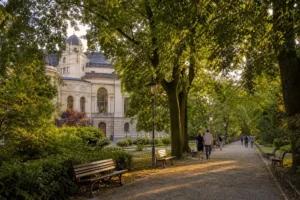 Hermitage Garden Moscow: Free Entry, Three Theaters and Jazz