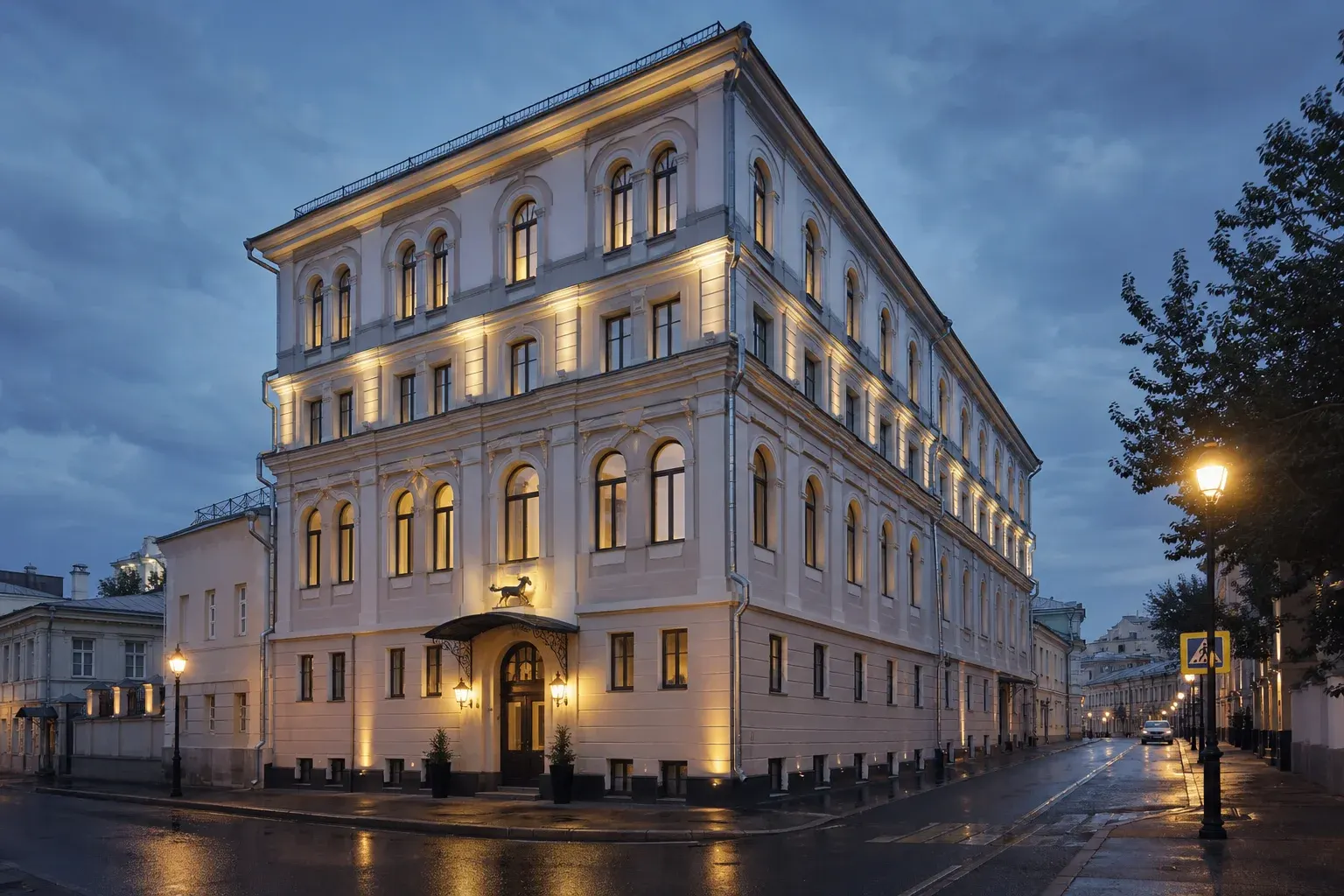 Hotel Savoy Moscow: 1913 Boutique Hotel near Kuznetsky Most