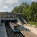 Izmaylovskaya Metro Station: Surface Stop with Direct Park Entrance