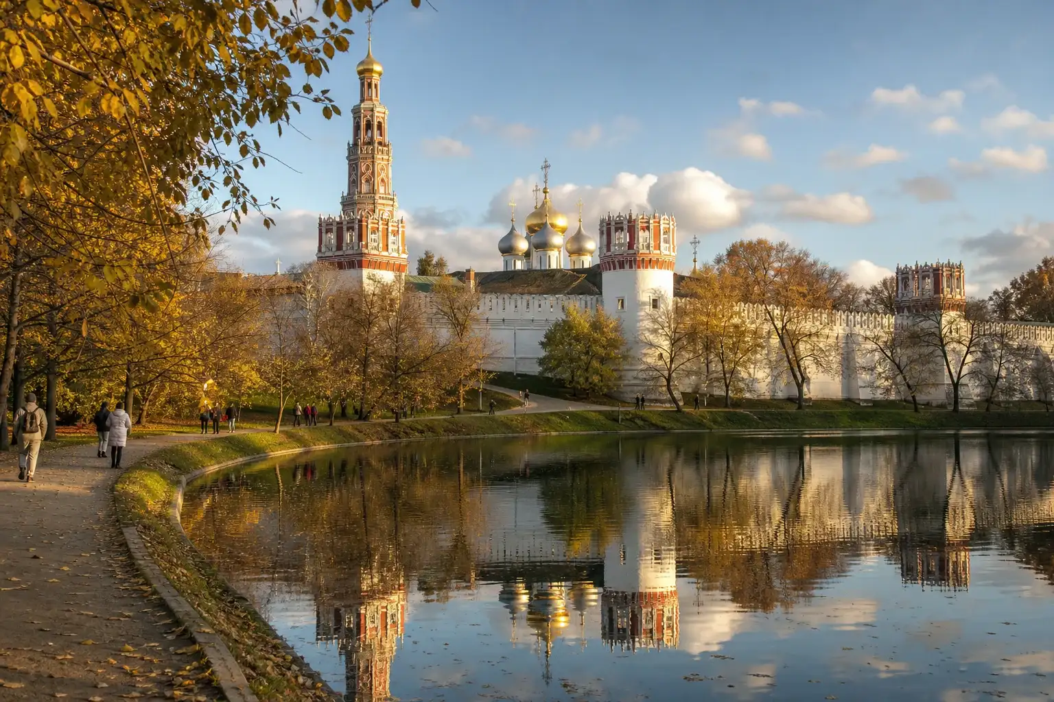 Khamovniki and Novodevichy Convent Walking Itinerary: Route and Rules
