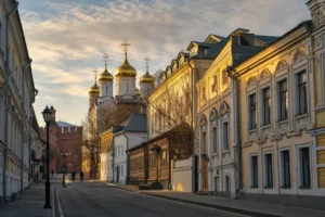 Kitay-Gorod: Walls, Varvarka Street and What to See