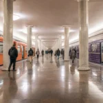 Kitay-Gorod Metro Station: Cross-Platform Hub for Lines 6 and 7