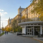 Lomonosovsky: University Avenue, Metro Stations and Sparrow Hills