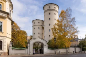 Melnikov House Moscow: Tours, Hexagon Windows and How to Book