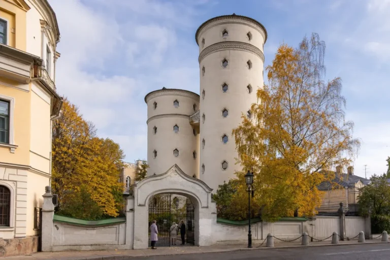 Melnikov House Moscow: Tours, Hexagon Windows and How to Book
