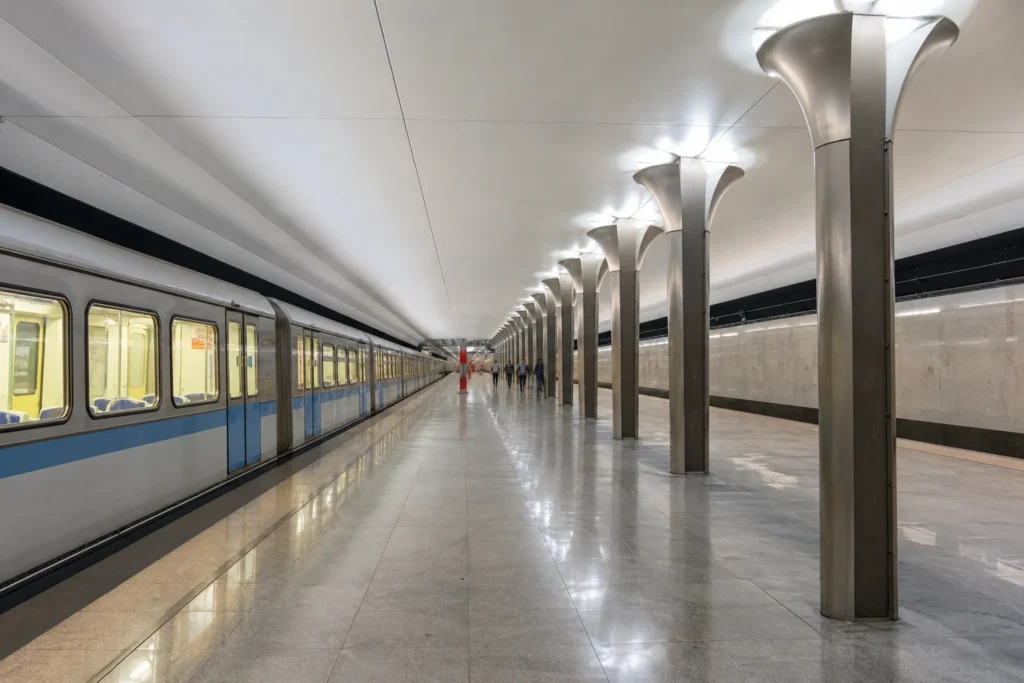 Michurinsky Prospekt Metro Station: Ramenki Hub, Line 8 and Big Circle