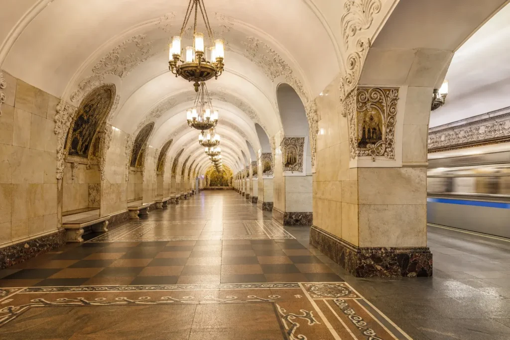 Moscow Metro Stations Worth Visiting: List and Map