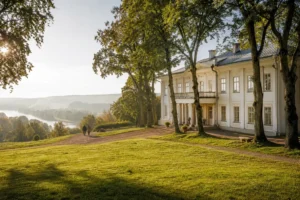 Muranovo Estate Day Trip from Moscow: Tyutchev Museum and Train Guide