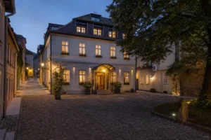 Nabat Palace Arbat: Four-Star City Hotel on Old Arbat Street