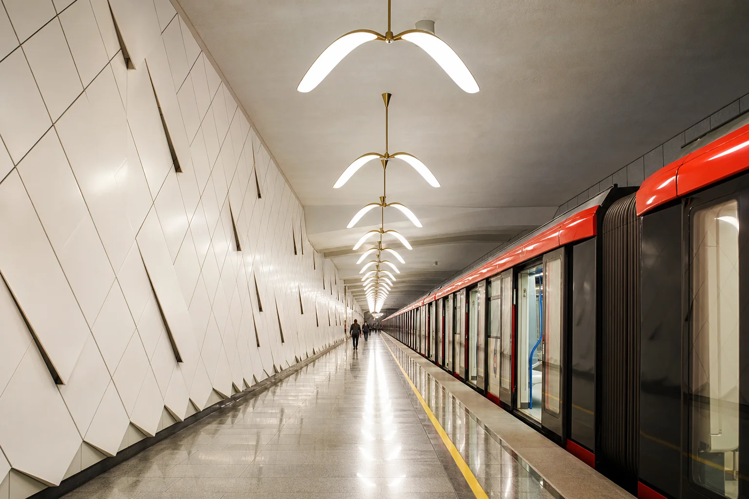Olkhovaya Metro Station: Tree-Themed Line 1 Stop on Kaluzhskoye Shosse
