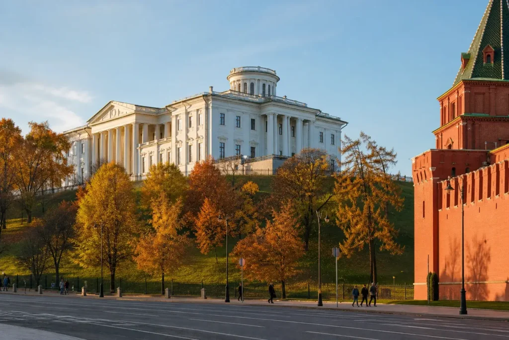 Pashkov House Moscow: Bazhenov's Hilltop Mansion and How to See It