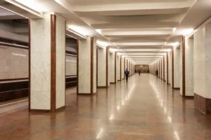 Paveletskaya Metro Station: Circle Line Mosaics, Marble and Transfers