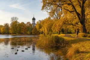 Pokrovskoye-Streshnevo Park Moscow: Ponds, Estate and Old Church