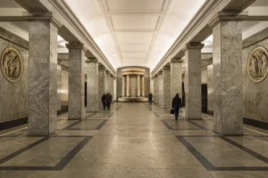 Rimskaya Metro Station: Roman Fountain, She-Wolf Medallions and Lines