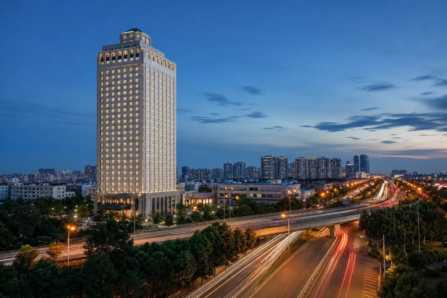 SK Royal Hotel Moscow: 25-Floor Four-Star Hotel by the MKAD