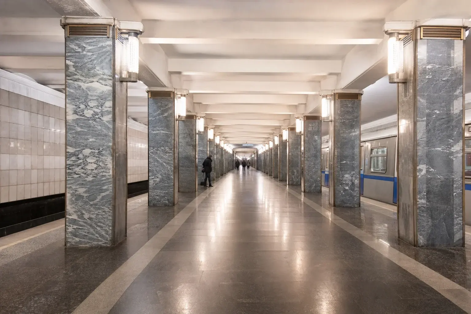 Sokolniki Metro Station: 1935 Terminus, Ufaley Marble and Park Access