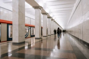 Universitet Metro Station: Gateway to Moscow State University