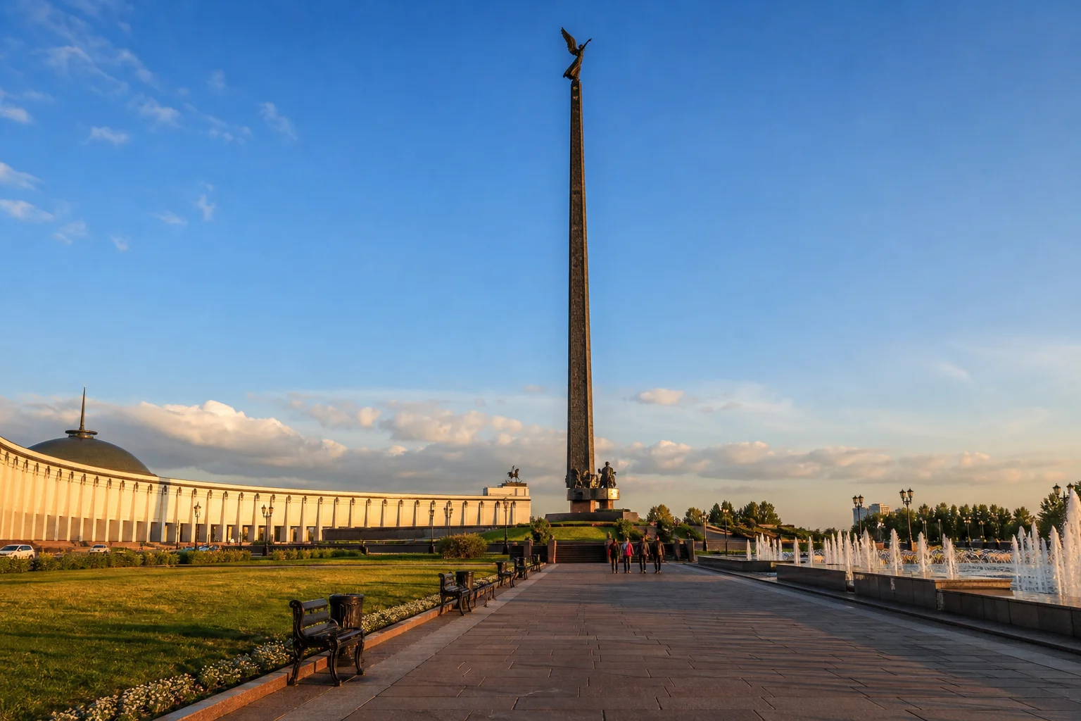 Victory Park and Poklonnaya Hill Walking Itinerary: Route and Rules