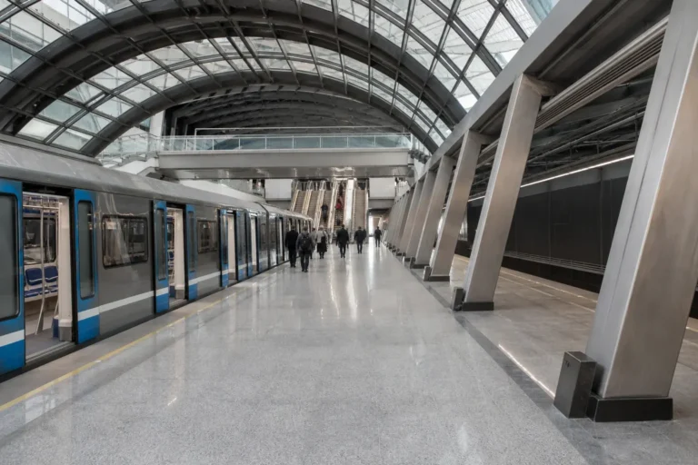Vystavochnaya Metro Station: Now Delovoy Tsentr, Moscow City Hub