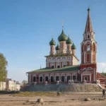 Yaroslavl Day Trip from Moscow: Trains, Churches and Volga Walk
