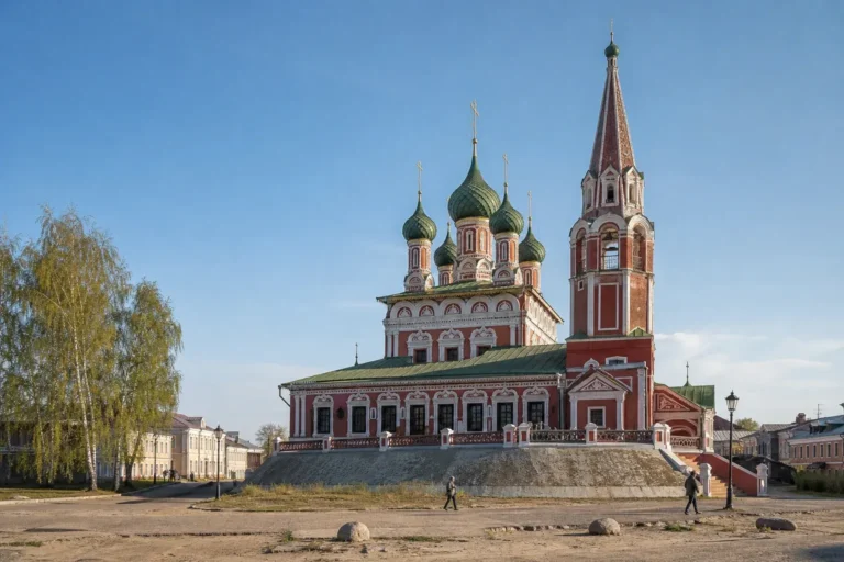 Yaroslavl Day Trip from Moscow: Trains, Churches and Volga Walk 99